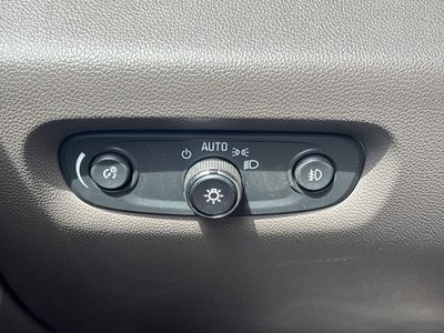 2020 Chevrolet Traverse - Photo 23