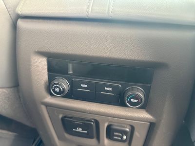 2020 Chevrolet Traverse - Photo 28