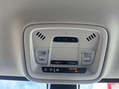 2020 Chevrolet Traverse - Photo 15