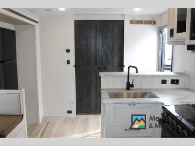 2024 Forest River RV Surveyor Legend - Photo 14