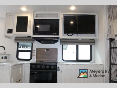 2024 Forest River RV Surveyor Legend - Photo 18