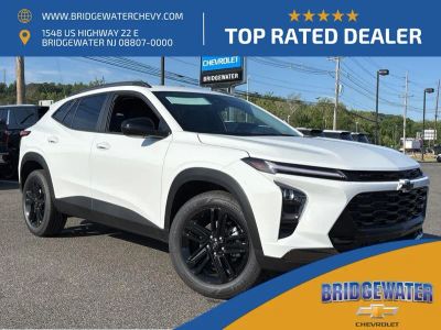 2026 Chevrolet Trax ACTIV in Summit White — front three-quarter view
