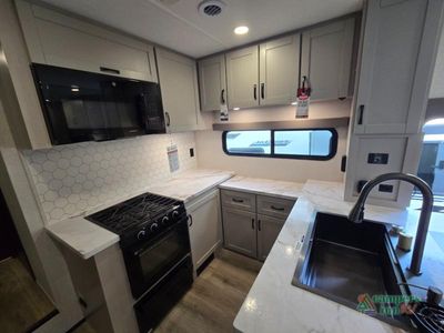 2026 Jayco Seismic - Photo 21