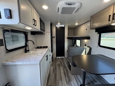 2026 Jayco Jay Flight SLX - Photo 7