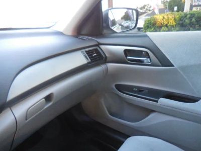 2013 Honda Accord — photo 20 view