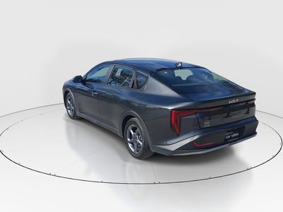 2025 Kia K4 - Photo 5