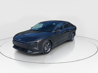 2025 Kia K4 - Photo 3