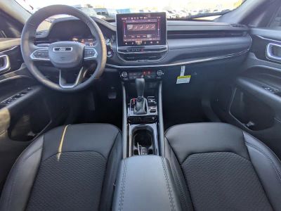 2026 Jeep Compass — photo 13 view