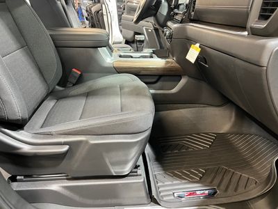 2026 Chevrolet Silverado 1500 — photo 9 view