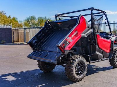 2025 Honda Pioneer 1000 Deluxe - Photo 12