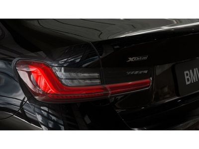 2026 BMW 3 Series - Photo 8