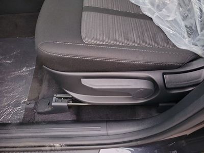 2026 Kia Sorento — photo 9 view