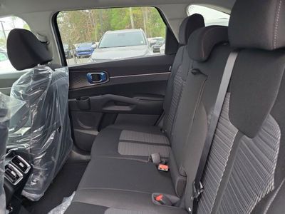 2026 Kia Sorento — photo 25 view