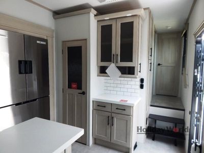 2025 Grand Design Solitude - Photo 10