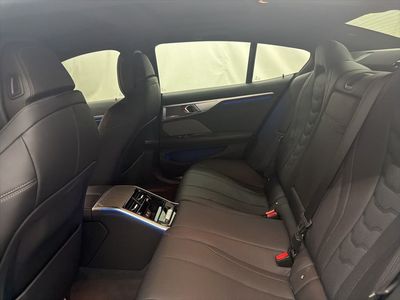2022 BMW 8 Series - Photo 21