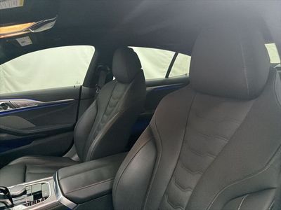2022 BMW 8 Series - Photo 14