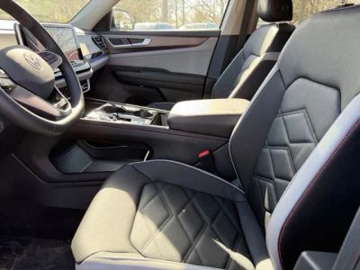 2026 Volkswagen Atlas — photo 14 view