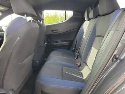 2021 Toyota C-HR — photo 12 view