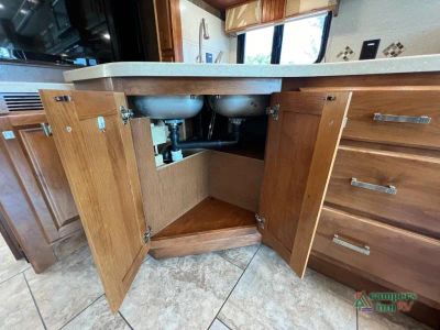 2014 Tiffin Motorhomes Allegro Breeze — photo 49 view