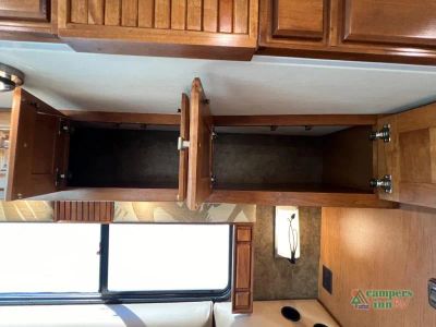 2014 Tiffin Motorhomes Allegro Breeze — photo 38 view