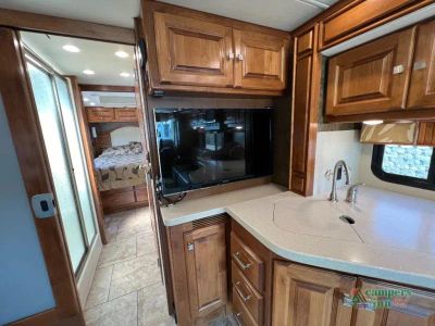 2014 Tiffin Motorhomes Allegro Breeze — photo 44 view