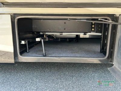 2014 Tiffin Motorhomes Allegro Breeze — photo 13 view
