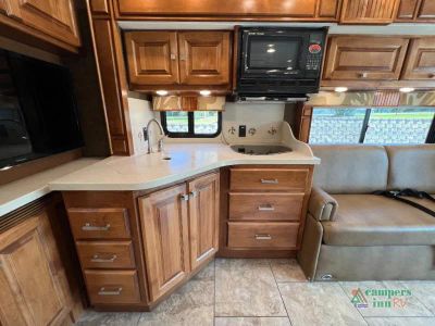 2014 Tiffin Motorhomes Allegro Breeze — photo 47 view