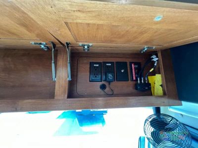 2014 Tiffin Motorhomes Allegro Breeze — photo 28 view