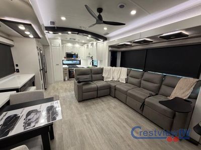 2026 Jayco Pinnacle - Photo 11