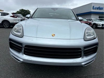2019 Porsche Cayenne — interior view