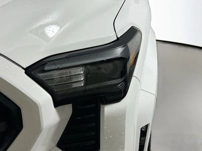 2024 Toyota Tacoma — photo 9 view
