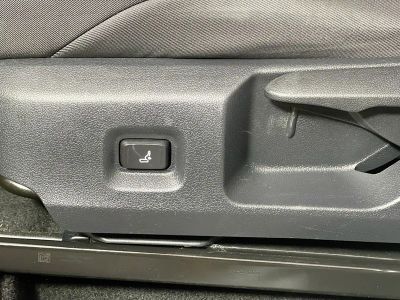 2024 Toyota Tacoma — photo 13 view