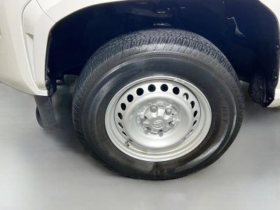 2024 Toyota Tacoma — photo 11 view