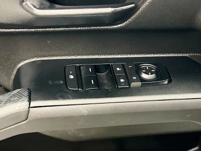2024 Toyota Tacoma — photo 14 view