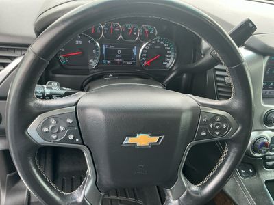 2018 Chevrolet Suburban — photo 13 view