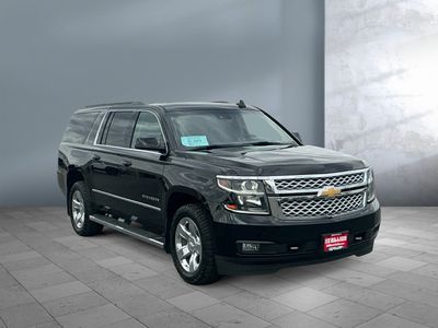 2018 Chevrolet Suburban — photo 8 view