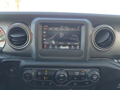 2019 Jeep Wrangler Unlimited — photo 11 view