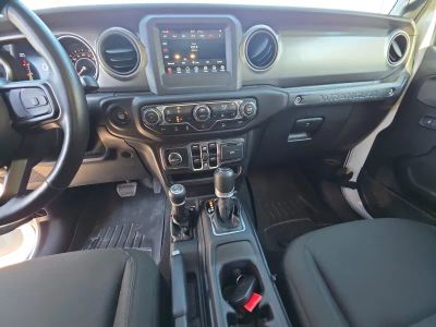 2019 Jeep Wrangler Unlimited — photo 13 view