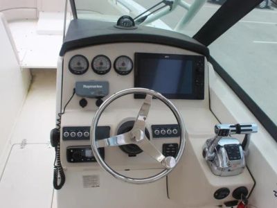 2013 Boston Whaler 270 Vantage — photo 19 view