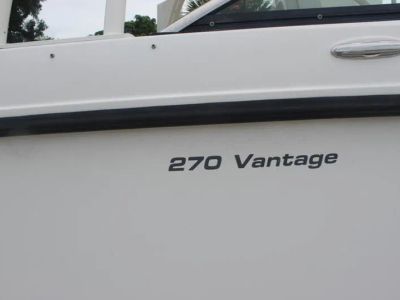 2013 Boston Whaler 270 Vantage — detail view