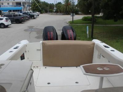 2013 Boston Whaler 270 Vantage — photo 15 view