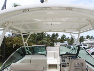2013 Boston Whaler 270 Vantage — photo 22 view