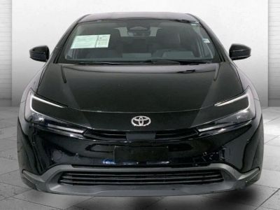 2025 Toyota Prius — side profile view