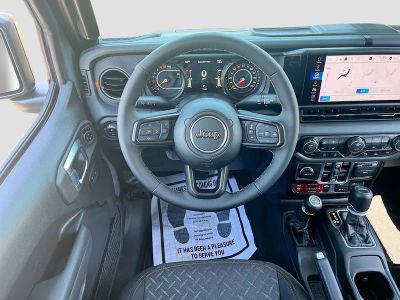 2026 Jeep Gladiator — photo 20 view