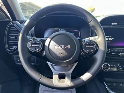 2024 Kia Soul — photo 11 view