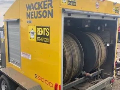 2015 Wacker Neuson E3000G — front three-quarter view