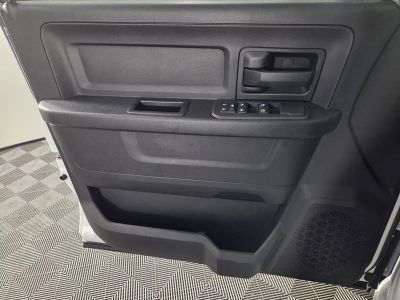 2026 Ram 3500 — photo 16 view