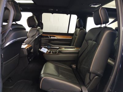 2024 Jeep Grand Wagoneer L — photo 21 view