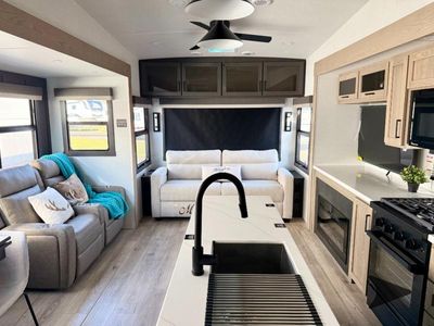 2026 Forest River RV Rockwood Signature - Photo 11