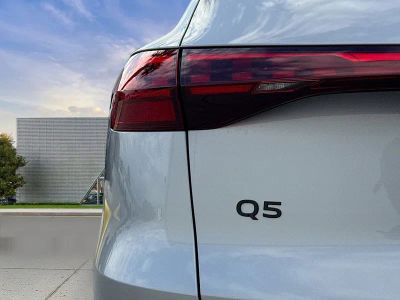 2025 Audi Q5 — photo 10 view